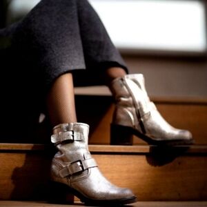 SEYCHELLES Distressed Pewter Moto Combat Chunky Ankle Biker Boot Cowboy Carter